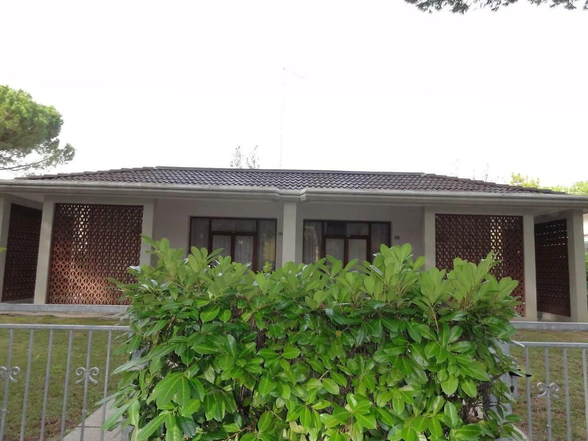 Villa Regina بيبيوني إيطاليا